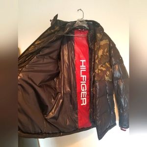 Large Tommy Hilfiger Puffer